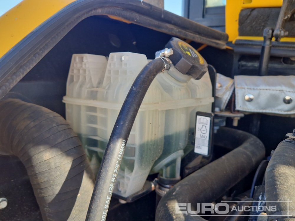 Mini excavator 2021 JCB 56Z-2: picture 43