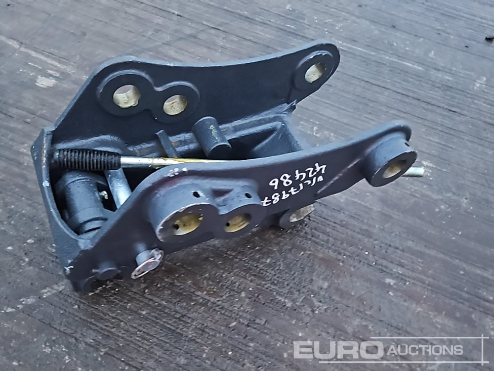 2023 Manual QH 45mm Pin to suit 4-6 Ton Excavator - Quick coupler: picture 5 2023 Manual QH 45mm Pin to suit 4-6 Ton Excavator - Quick coupler: picture 5