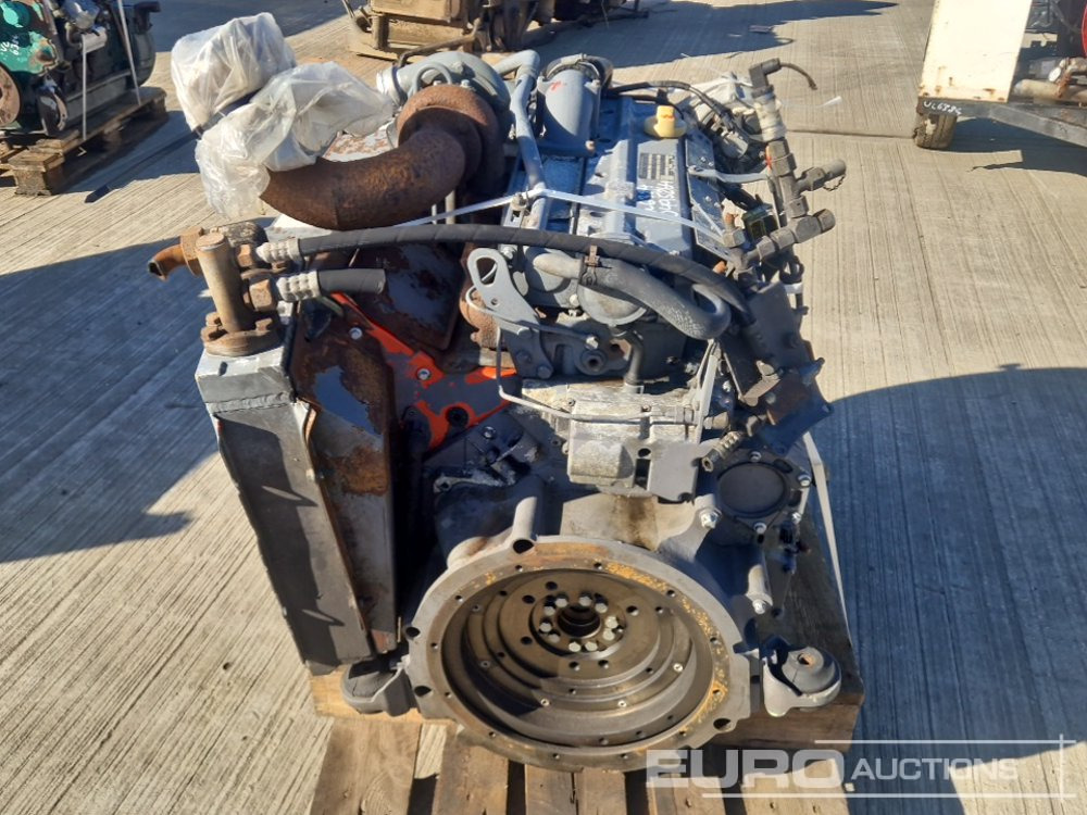 4 Cylinder Engine - Engine: picture 4 4 Cylinder Engine - Engine: picture 4