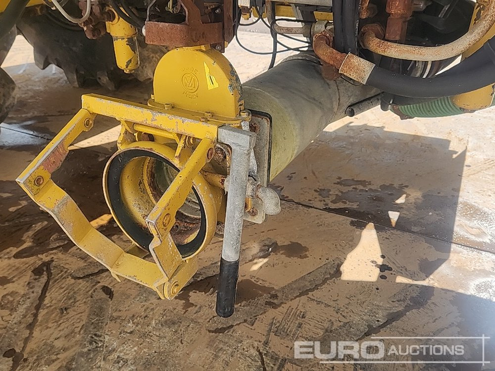 Farm tractor AG-Chem Terragator 2104: picture 21