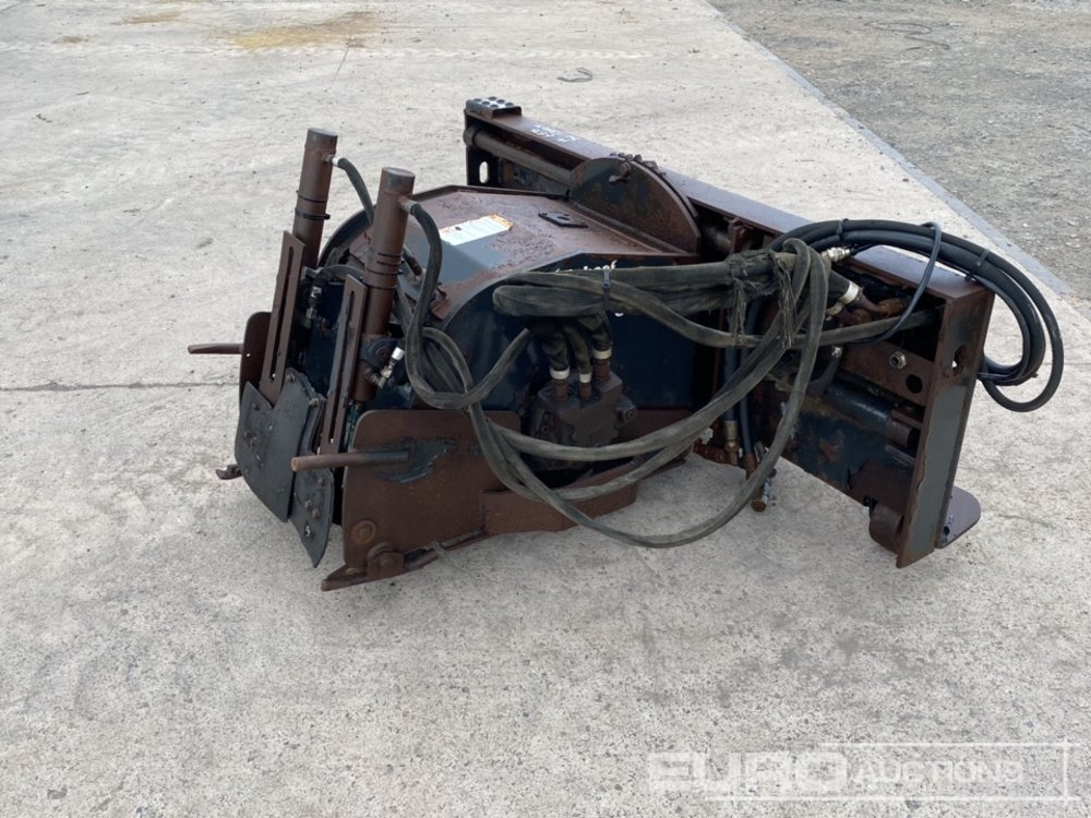 Bobcat 18 HYD PLANNER - Attachment for Excavator: picture 1 Bobcat 18 HYD PLANNER - Attachment for Excavator: picture 1