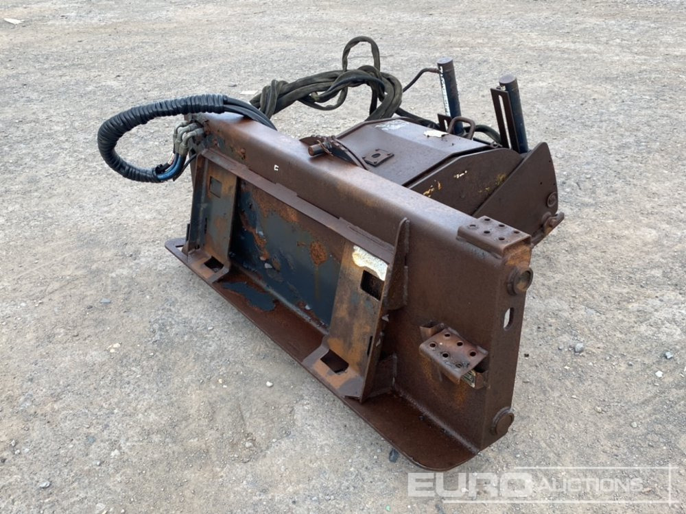 Bobcat 18 HYD PLANNER - Attachment for Excavator: picture 1 Bobcat 18 HYD PLANNER - Attachment for Excavator: picture 1
