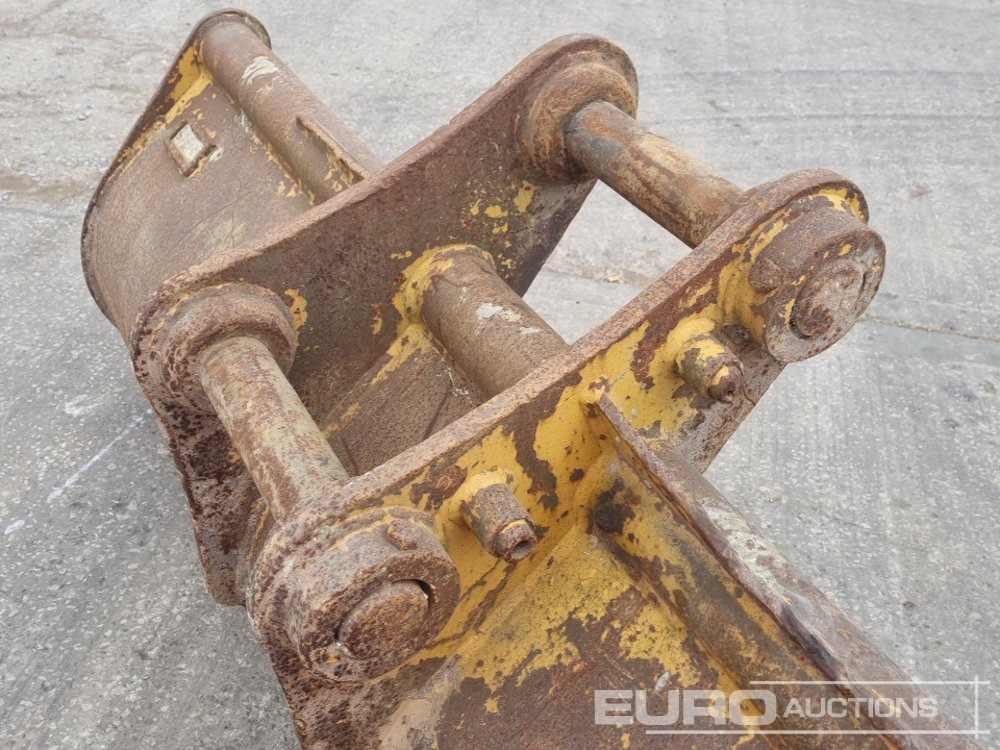 Bucket CAT 72" Ditching Bucket 65mm Pin to suit 13 Ton Excavator: picture 11