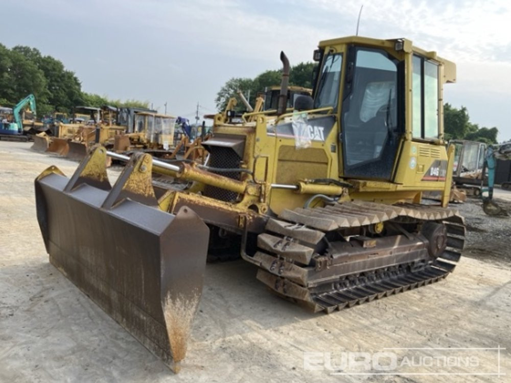 CAT D4G - Bulldozer: picture 3 CAT D4G - Bulldozer: picture 3