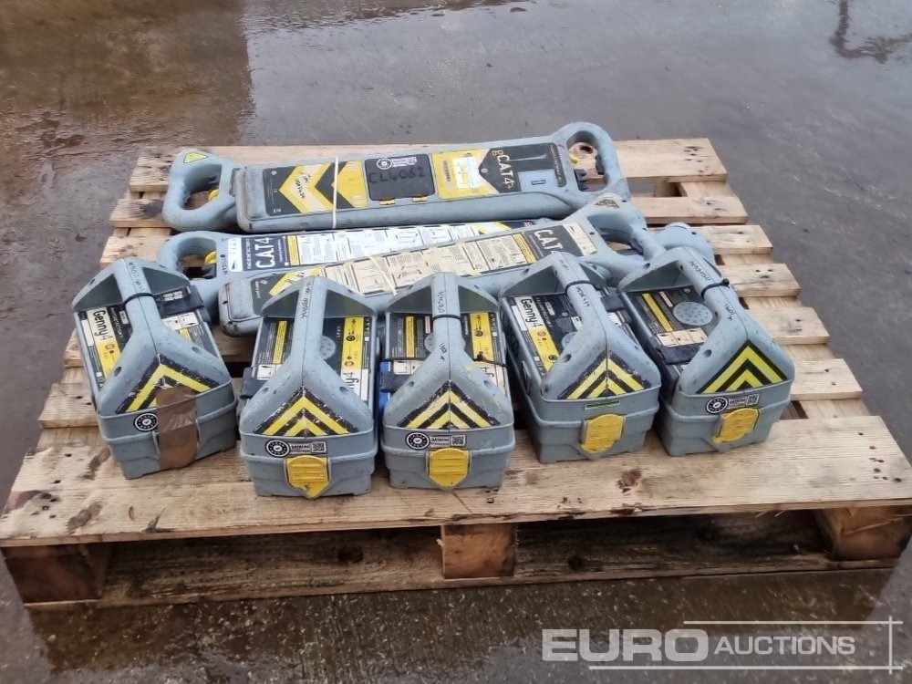 Construction equipment CAT and Generator Locator Set (5 of): picture 8