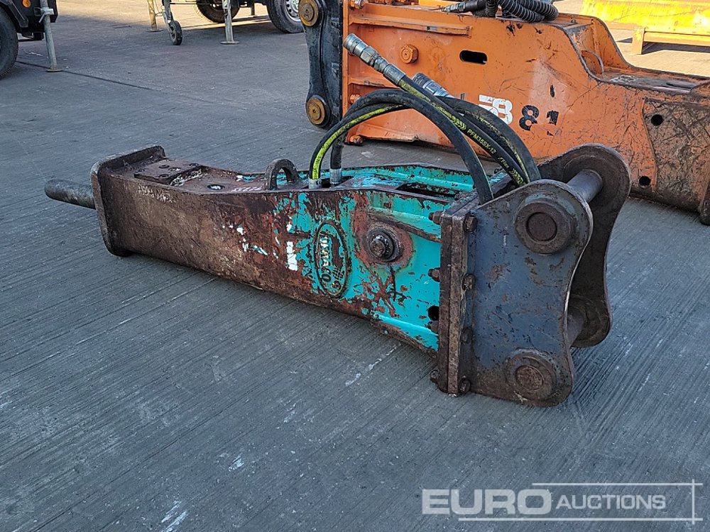 Demaco Hydraulic Breaker 65mm Pin to suit 13 Ton Excavator - Hydraulic hammer: picture 3 Demaco Hydraulic Breaker 65mm Pin to suit 13 Ton Excavator - Hydraulic hammer: picture 3