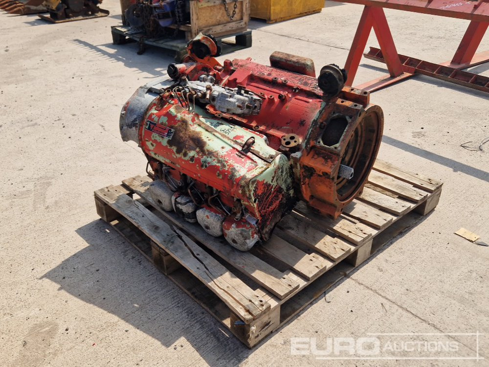 Deutz 4 Cylinder Diesel Engine - Engine: picture 1 Deutz 4 Cylinder Diesel Engine - Engine: picture 1