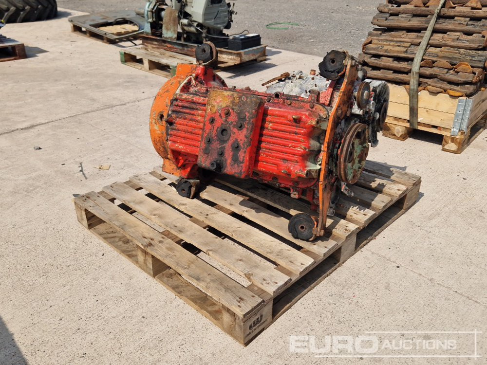 Deutz 4 Cylinder Diesel Engine - Engine: picture 5 Deutz 4 Cylinder Diesel Engine - Engine: picture 5