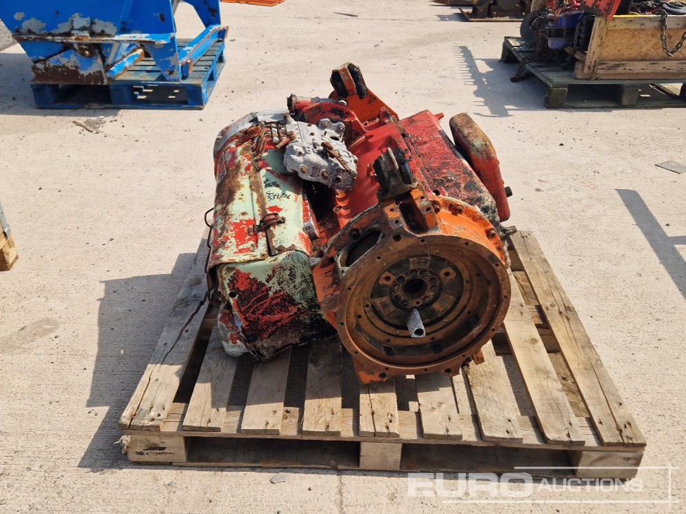 Deutz 4 Cylinder Diesel Engine - Engine: picture 2 Deutz 4 Cylinder Diesel Engine - Engine: picture 2