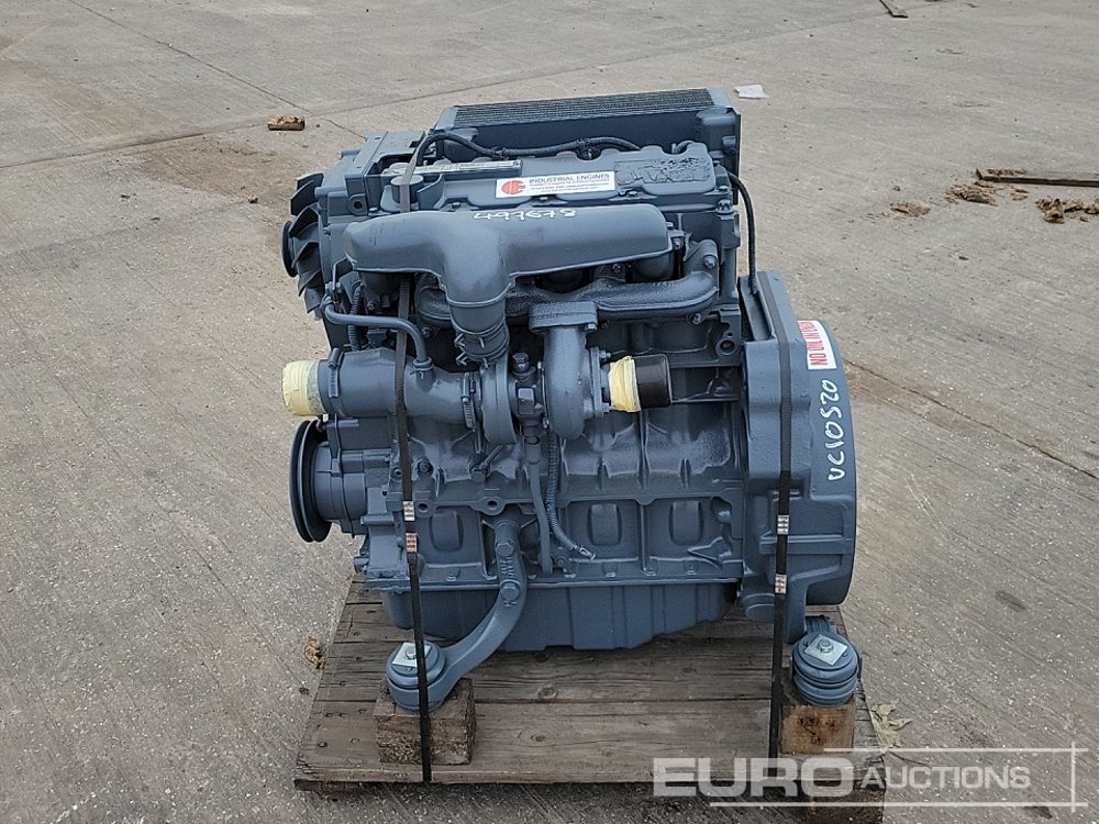 Deutz 4 Cylinder Engine - Engine: picture 2 Deutz 4 Cylinder Engine - Engine: picture 2