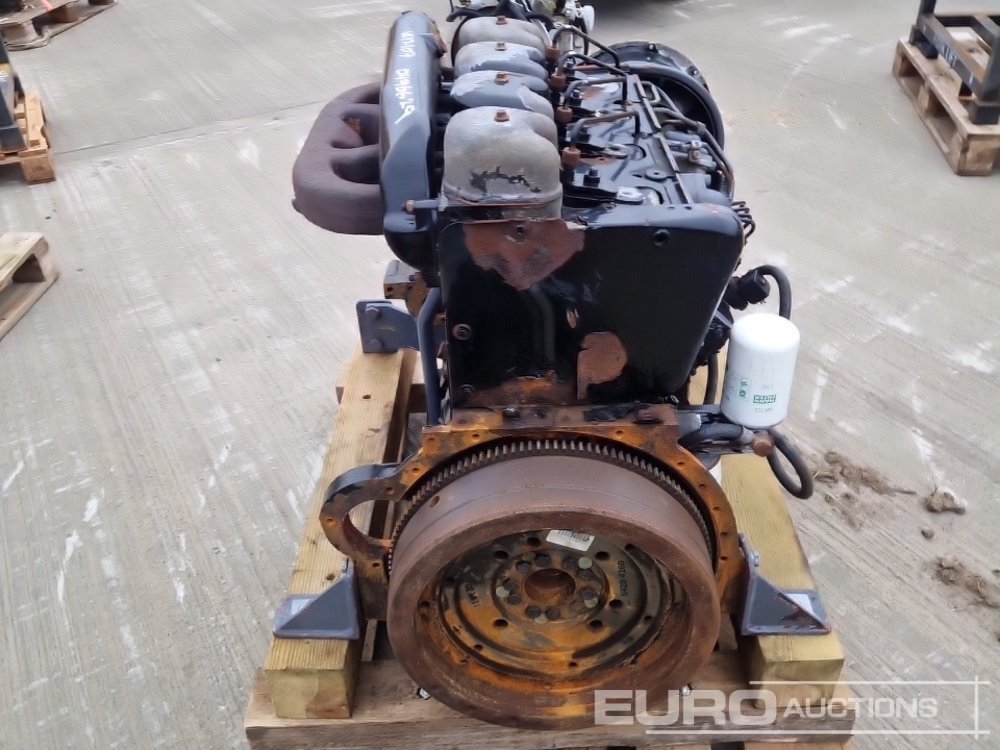 Deutz 4 Cylinder Engine - Engine: picture 4 Deutz 4 Cylinder Engine - Engine: picture 4