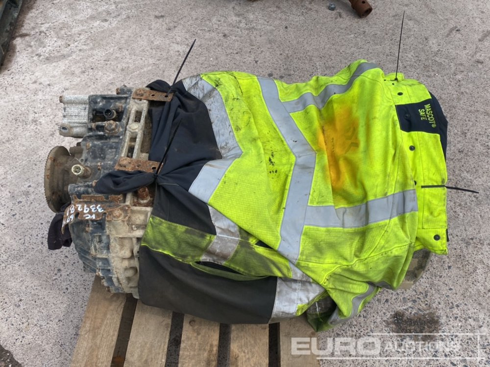 Gearbox to suit DAF CF85 - Engine: picture 2 Gearbox to suit DAF CF85 - Engine: picture 2
