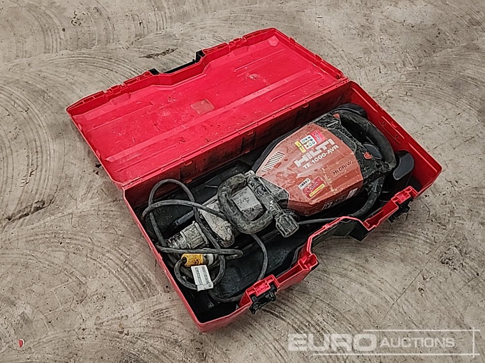 Hilti 110 Volt Demolition Hammer & Case - Construction equipment: picture 1 Hilti 110 Volt Demolition Hammer & Case - Construction equipment: picture 1