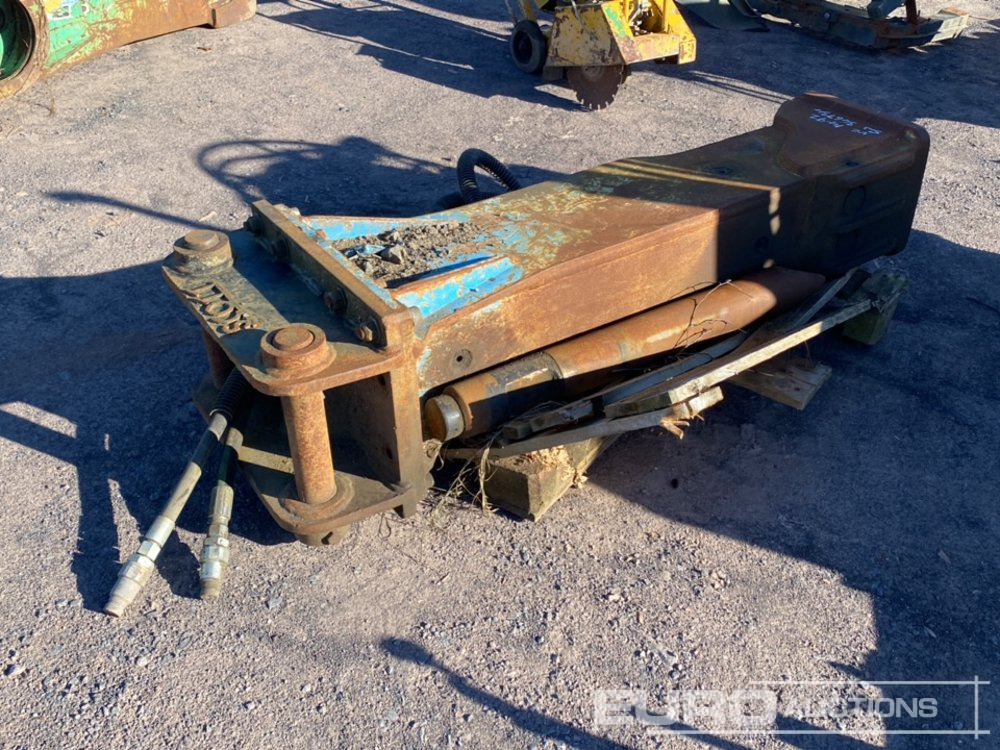Hydraulic Breaker 65mm Pin to suit 13 Ton Excavator - Hydraulic hammer: picture 4 Hydraulic Breaker 65mm Pin to suit 13 Ton Excavator - Hydraulic hammer: picture 4