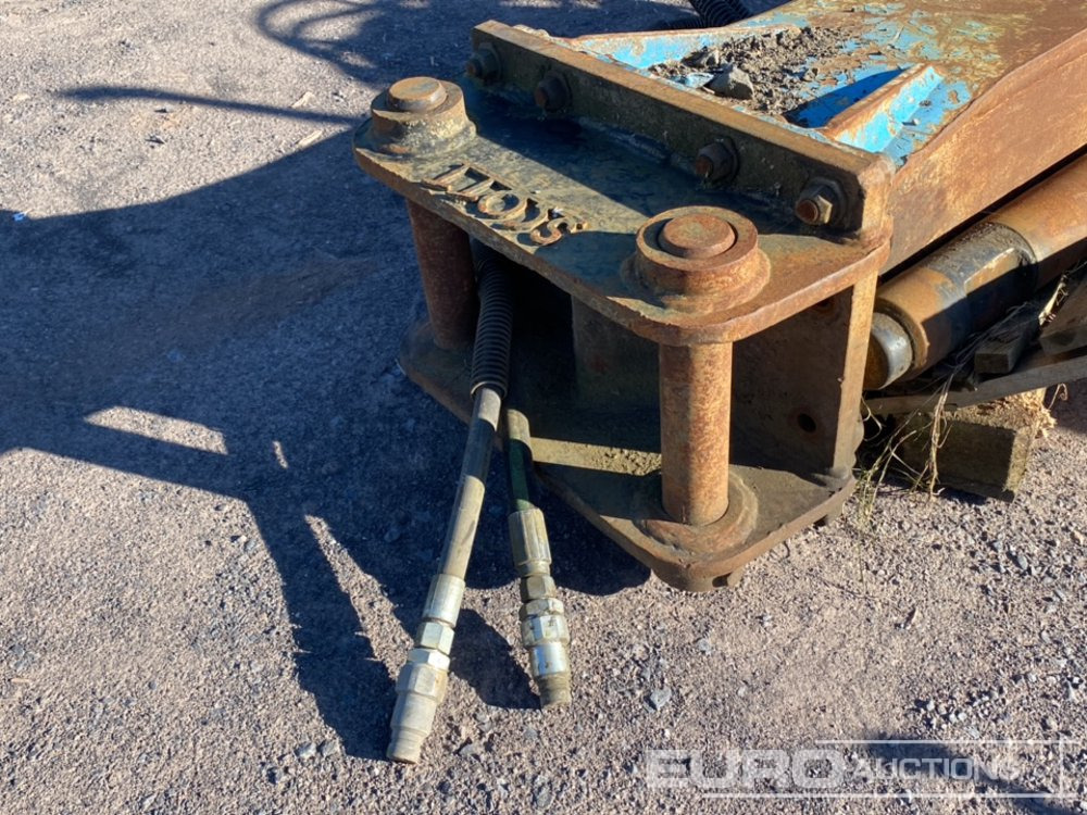 Hydraulic Breaker 65mm Pin to suit 13 Ton Excavator - Hydraulic hammer: picture 5 Hydraulic Breaker 65mm Pin to suit 13 Ton Excavator - Hydraulic hammer: picture 5