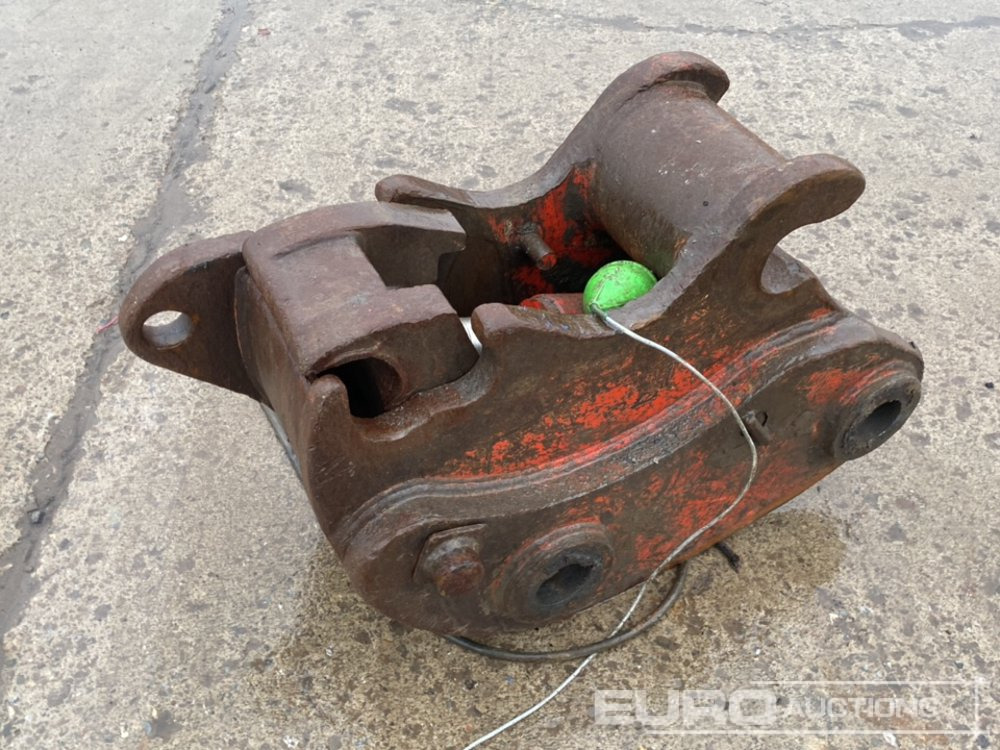 Hydraulic Quick Hitch 80mm Pin to suit 20 Ton Excavator - Quick coupler: picture 5 Hydraulic Quick Hitch 80mm Pin to suit 20 Ton Excavator - Quick coupler: picture 5