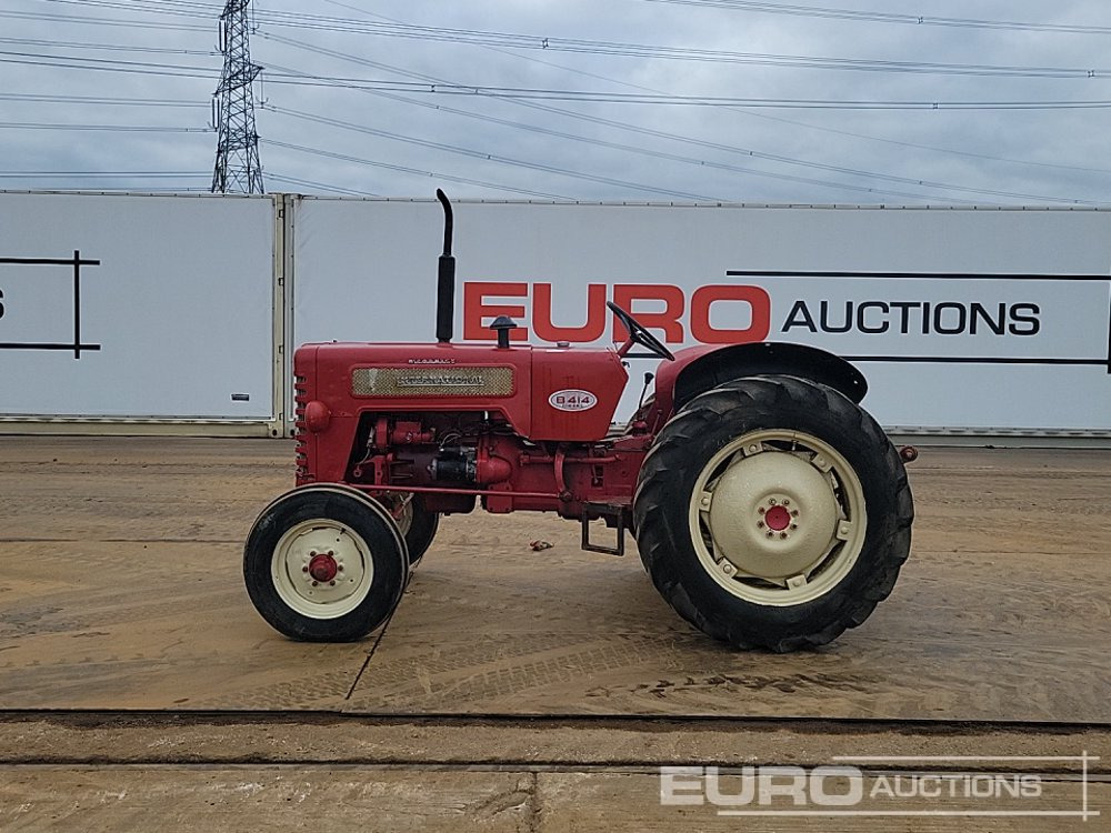 International B414 - Farm tractor: picture 2 International B414 - Farm tractor: picture 2