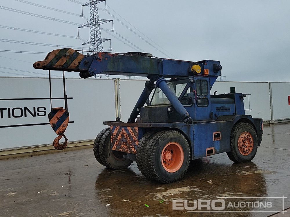 Iron Fairy 4x2 Crane, Reverse Camera - Mini crane: picture 1 Iron Fairy 4x2 Crane, Reverse Camera - Mini crane: picture 1
