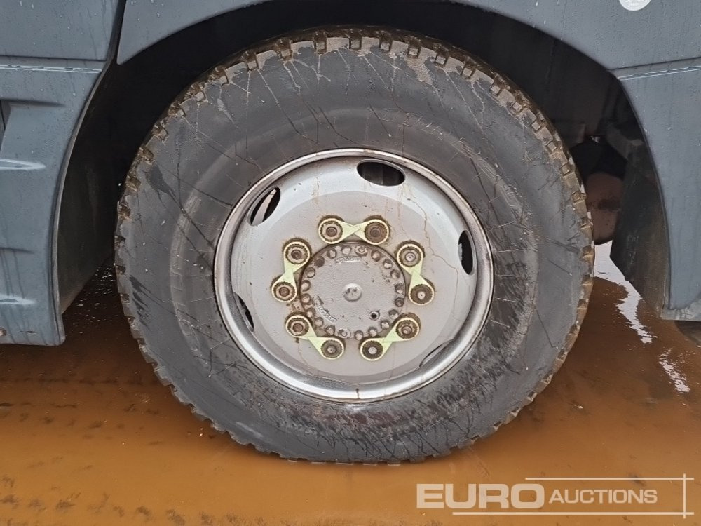 Mobile crane Kato CR100: picture 10