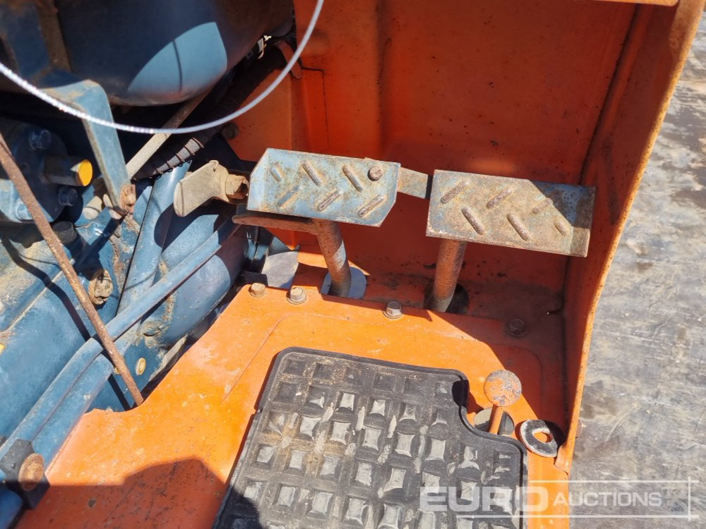 Compact tractor Kubota B1502: picture 28