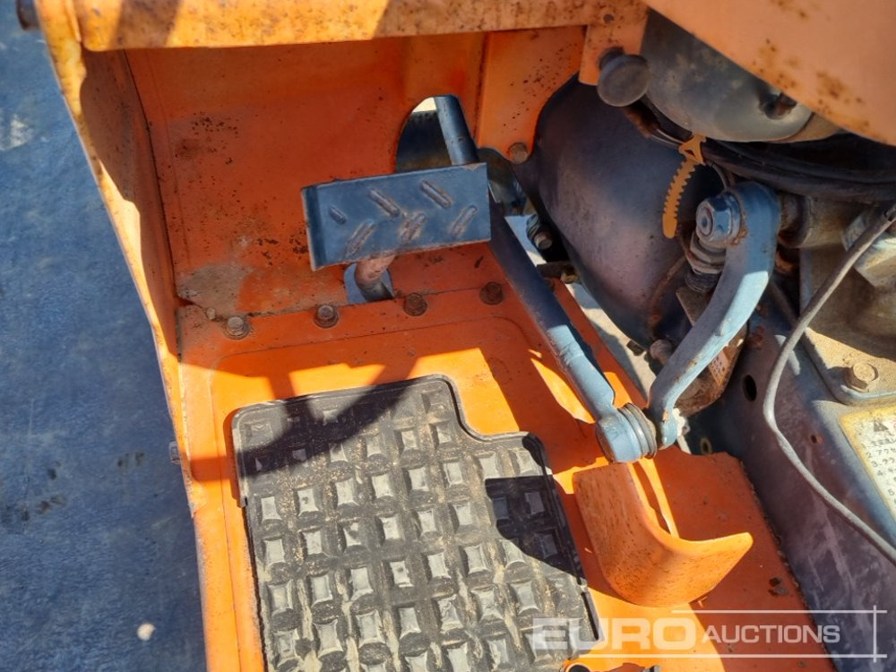 Compact tractor Kubota B1502: picture 27