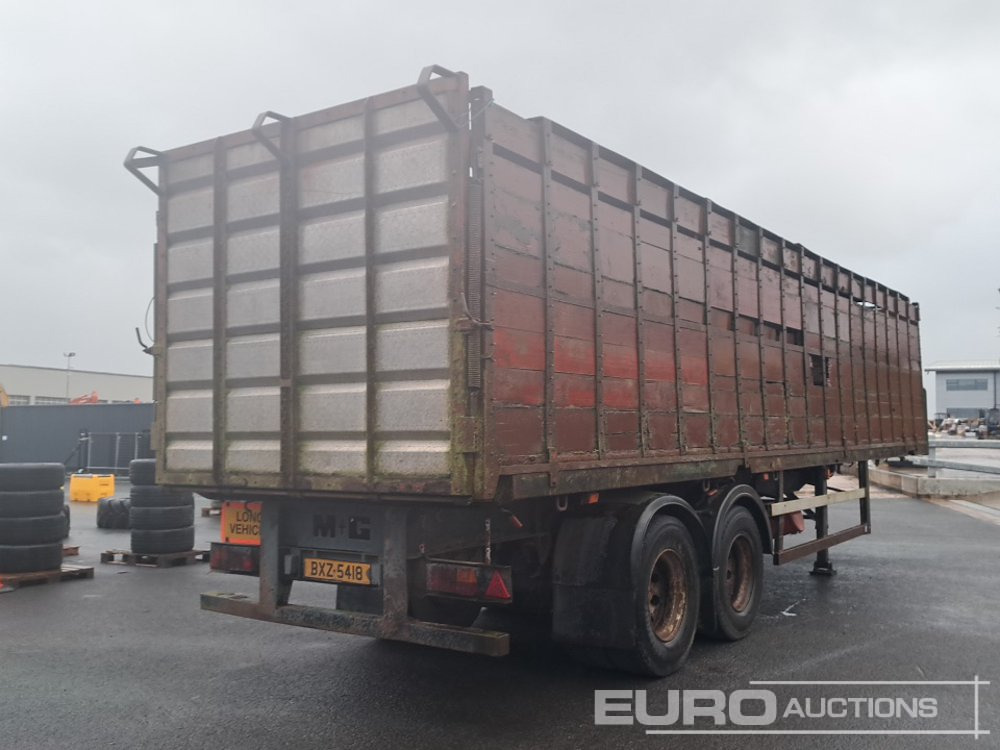 M&G 33" Twin Axle Flat Trailer, Demountable Livestock Body - Livestock semi-trailer: picture 5 M&G 33" Twin Axle Flat Trailer, Demountable Livestock Body - Livestock semi-trailer: picture 5