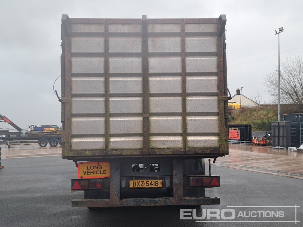 M&G 33" Twin Axle Flat Trailer, Demountable Livestock Body - Livestock semi-trailer: picture 4 M&G 33" Twin Axle Flat Trailer, Demountable Livestock Body - Livestock semi-trailer: picture 4