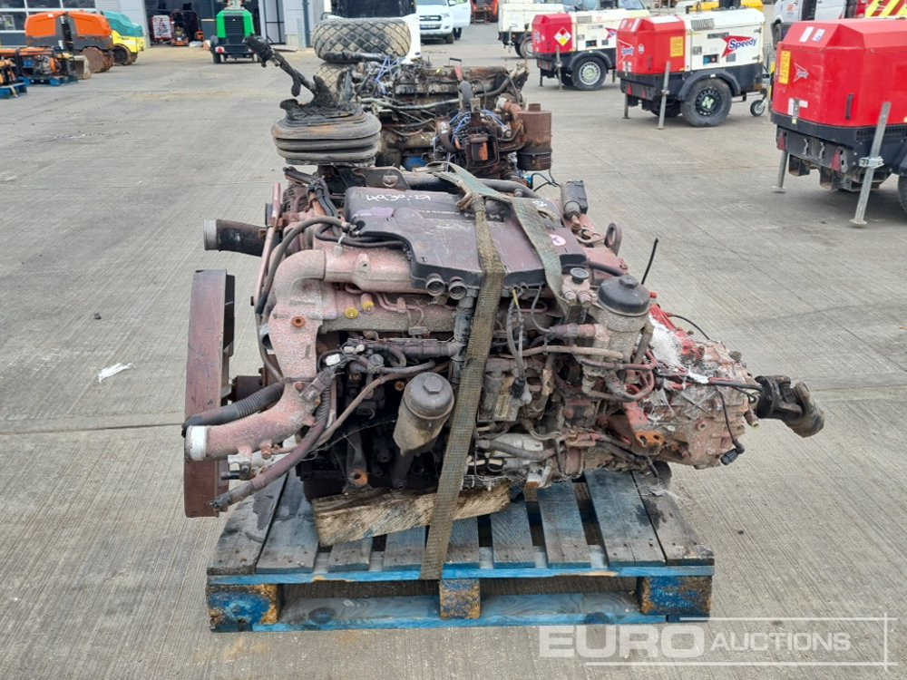 MAN 4 Cylinder Engine, Gearbox - Engine: picture 2 MAN 4 Cylinder Engine, Gearbox - Engine: picture 2