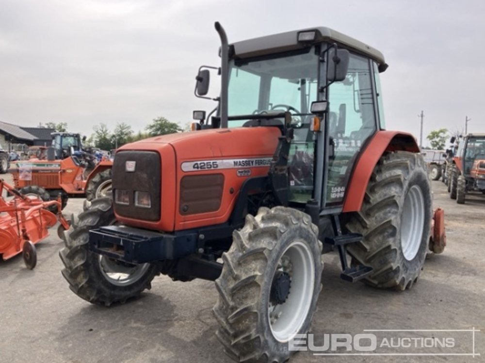 Massey Ferguson 4255 - Farm tractor: picture 3 Massey Ferguson 4255 - Farm tractor: picture 3