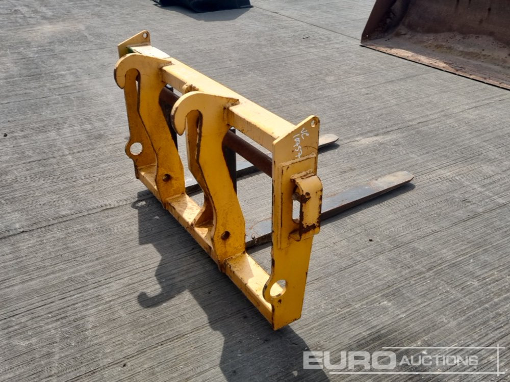 2019 Fork Carriage & Forks to suit JCB Telehandler - Material handling equipment: picture 5 2019 Fork Carriage & Forks to suit JCB Telehandler - Material handling equipment: picture 5