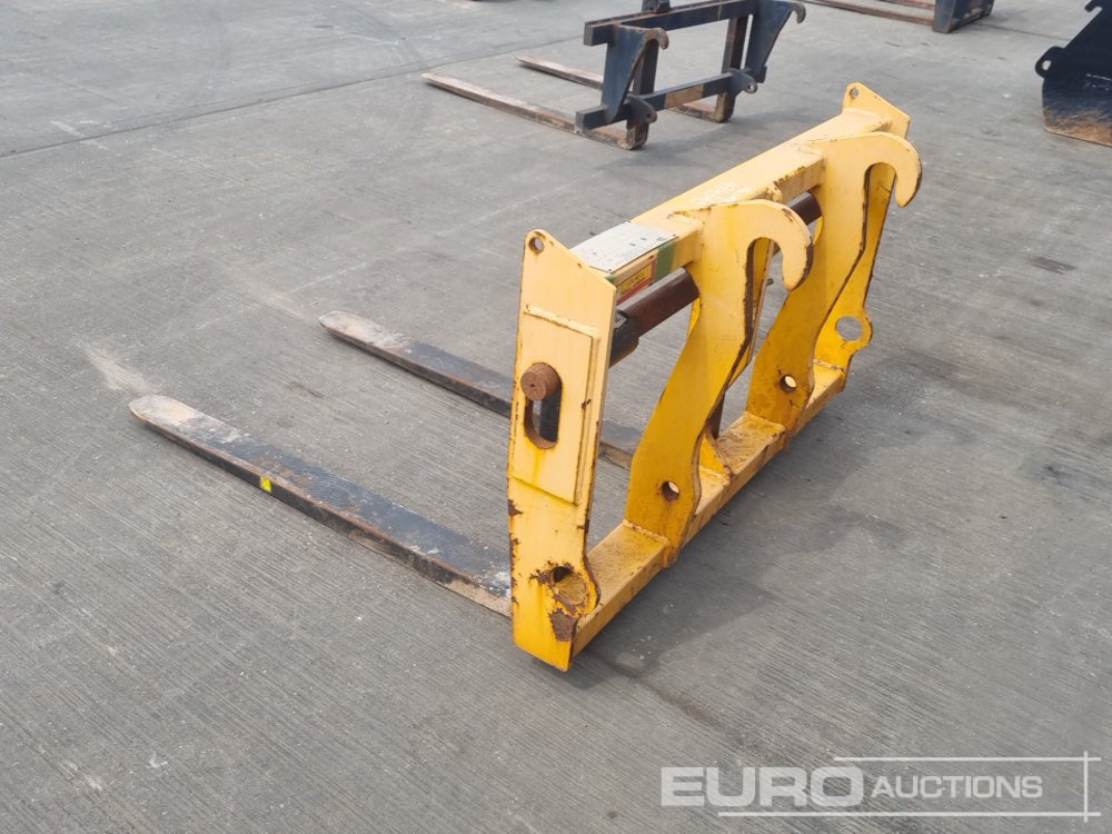 2019 Fork Carriage & Forks to suit JCB Telehandler - Material handling equipment: picture 3 2019 Fork Carriage & Forks to suit JCB Telehandler - Material handling equipment: picture 3