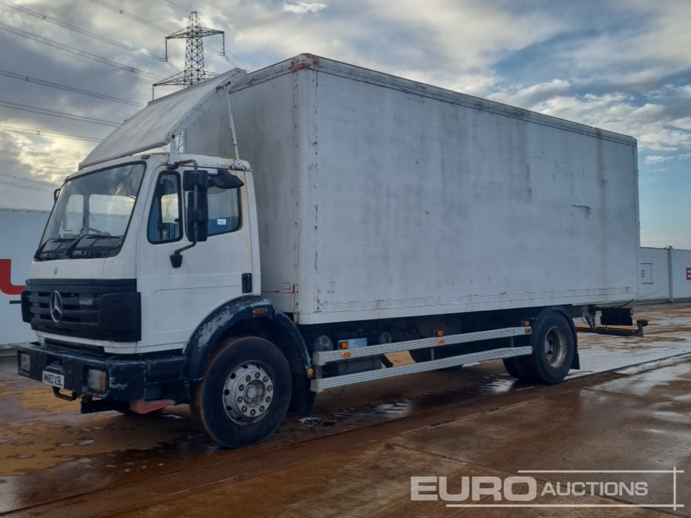 Mercedes 1820 - Box truck: picture 2 Mercedes 1820 - Box truck: picture 2