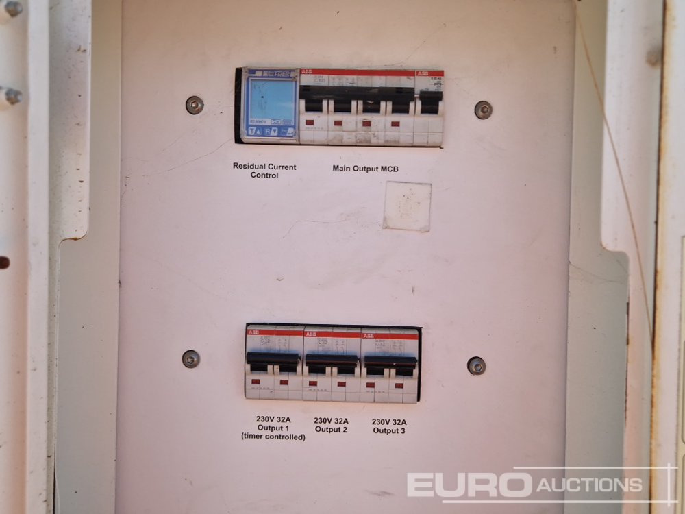 Construction equipment Off Grid 400 Volt Battery Bank Canopy (No Batteries) (Spares): picture 14