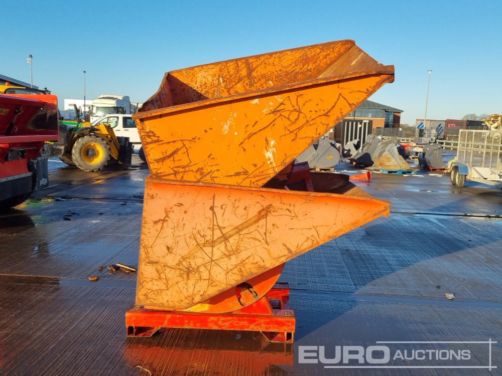 Sutton Tipping Skip to suit Forklift (2 of) - Tipping skip: picture 2 Sutton Tipping Skip to suit Forklift (2 of) - Tipping skip: picture 2