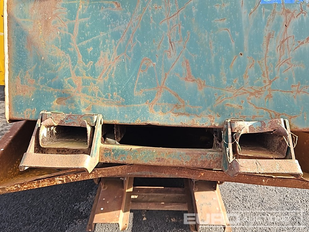 Tipping skip Tipping Skp, Skp to suit Forklift: picture 13 Tipping skip Tipping Skp, Skp to suit Forklift: picture 13