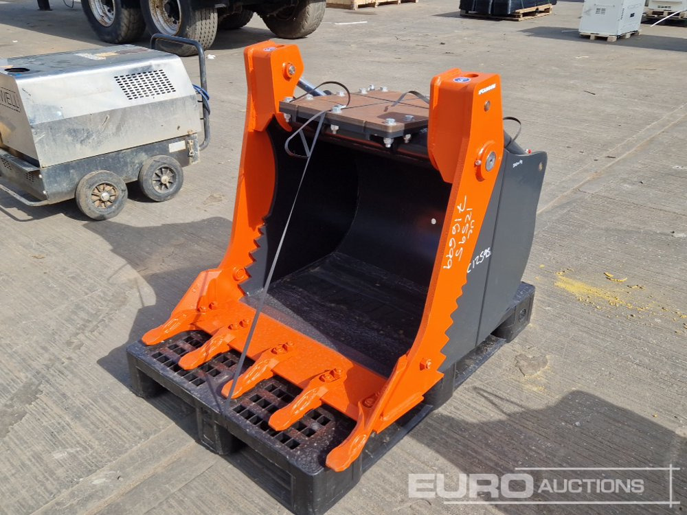 Unused 2024 Cangini 32" 4 in 1 Bucket to sut Excavator - Bucket: picture 1 Unused 2024 Cangini 32" 4 in 1 Bucket to sut Excavator - Bucket: picture 1