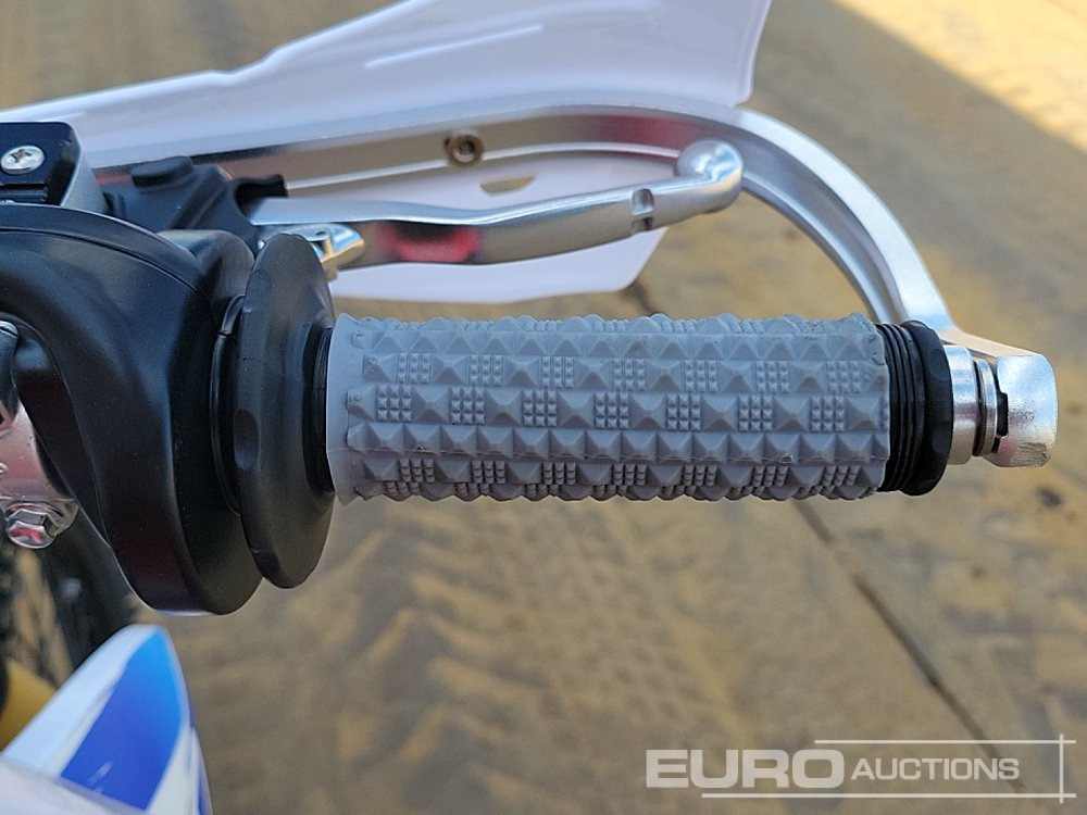 Motorcycle Unused 2025 Apollo Storm 300cc Motorcross Bike, 21" Front, 18" Rear Tyres, Electric Start, Air Cooled, Hydraulic Suspension, Disc Brakes, Lighting Kit (UNASSEMBLED): picture 33 Motorcycle Unused 2025 Apollo Storm 300cc Motorcross Bike, 21" Front, 18" Rear Tyres, Electric Start, Air Cooled, Hydraulic Suspension, Disc Brakes, Lighting Kit (UNASSEMBLED): picture 33