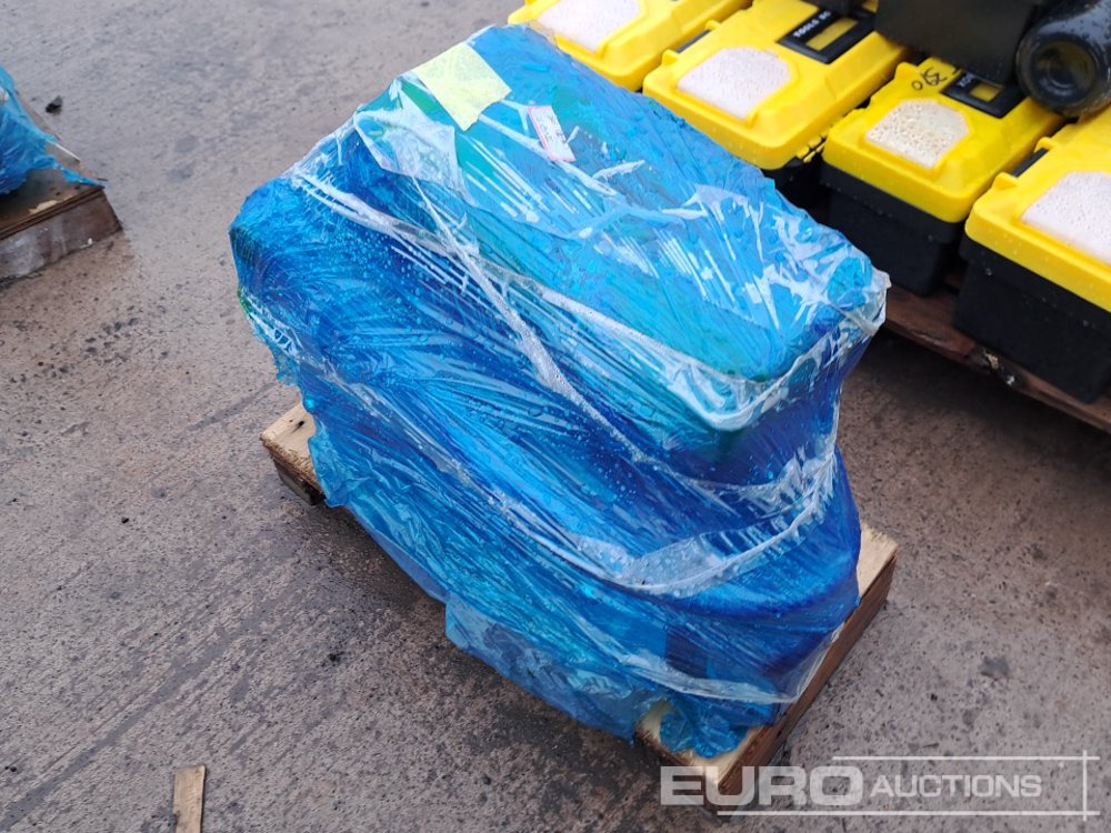 Unused 2025 Bobdog SB05 - Hydraulic hammer: picture 2 Unused 2025 Bobdog SB05 - Hydraulic hammer: picture 2