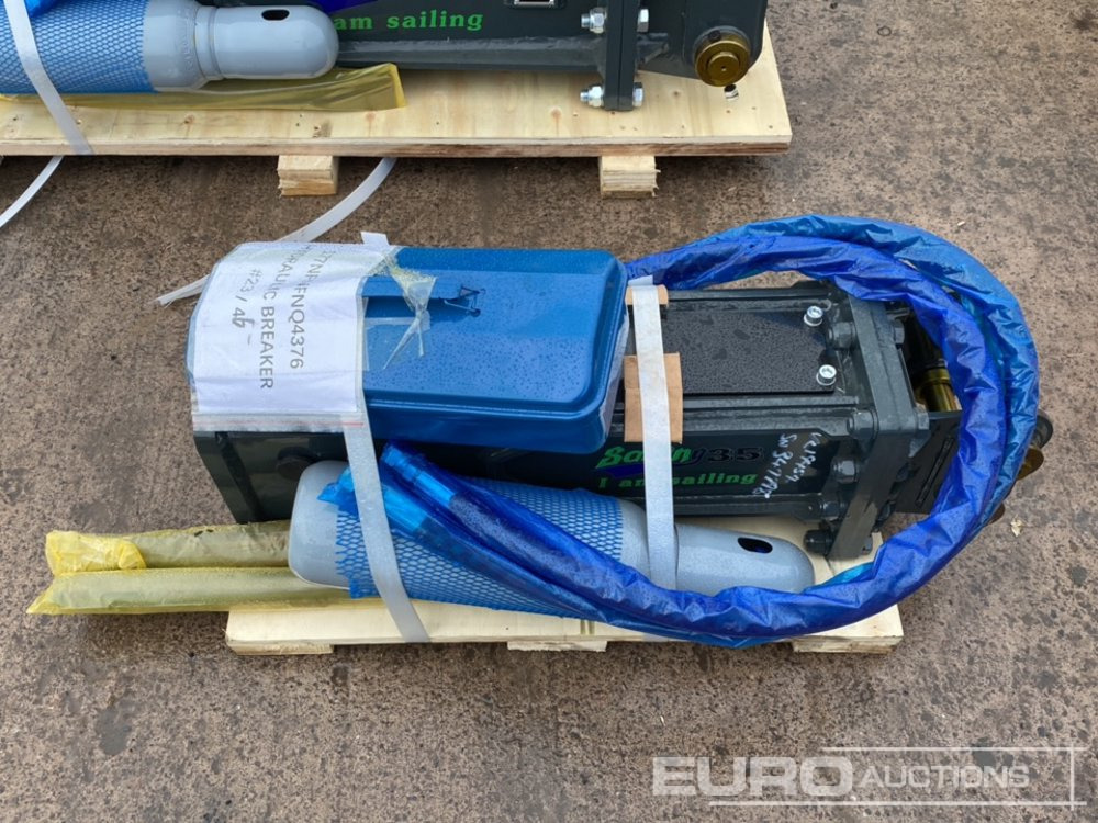 Unused 2025 Sailing 35 Hydraulic Breaker, 30mm Pins to suit Mini Excavator - Hydraulic hammer: picture 2 Unused 2025 Sailing 35 Hydraulic Breaker, 30mm Pins to suit Mini Excavator - Hydraulic hammer: picture 2
