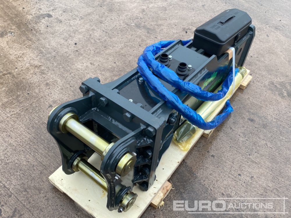 Unused 2025 Sailing 68 Hydraulic Breaker, 45mm Pins to suit 4-6 Ton Excavator - Hydraulic hammer: picture 5 Unused 2025 Sailing 68 Hydraulic Breaker, 45mm Pins to suit 4-6 Ton Excavator - Hydraulic hammer: picture 5
