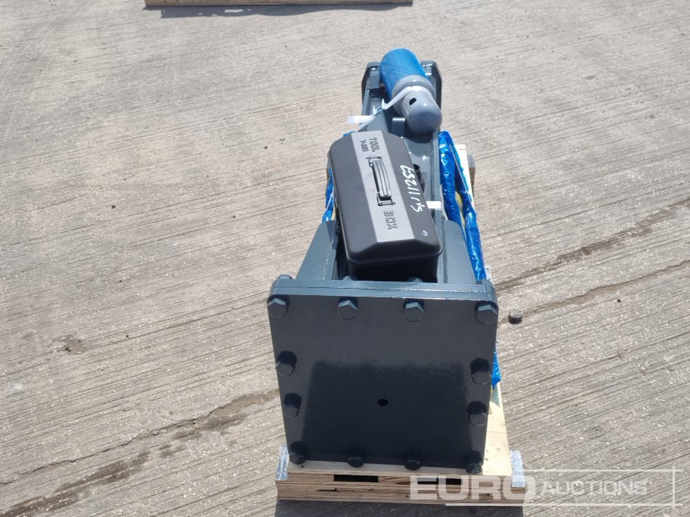 Unused 2025 Sailing 75 - Hydraulic hammer: picture 4 Unused 2025 Sailing 75 - Hydraulic hammer: picture 4