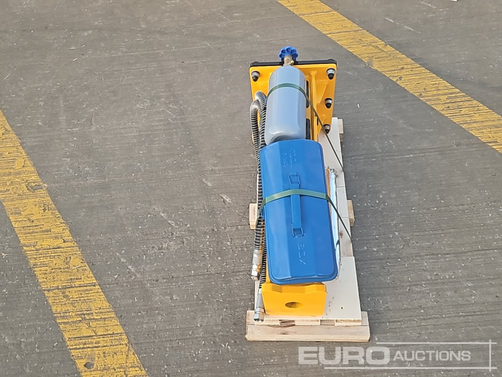 Unused 2025 Toft 400 - Hydraulic hammer: picture 4 Unused 2025 Toft 400 - Hydraulic hammer: picture 4
