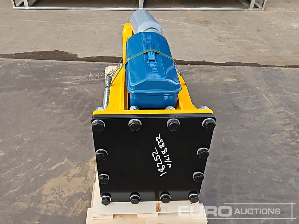 Unused 2025 Toft 680 - Hydraulic hammer: picture 4 Unused 2025 Toft 680 - Hydraulic hammer: picture 4