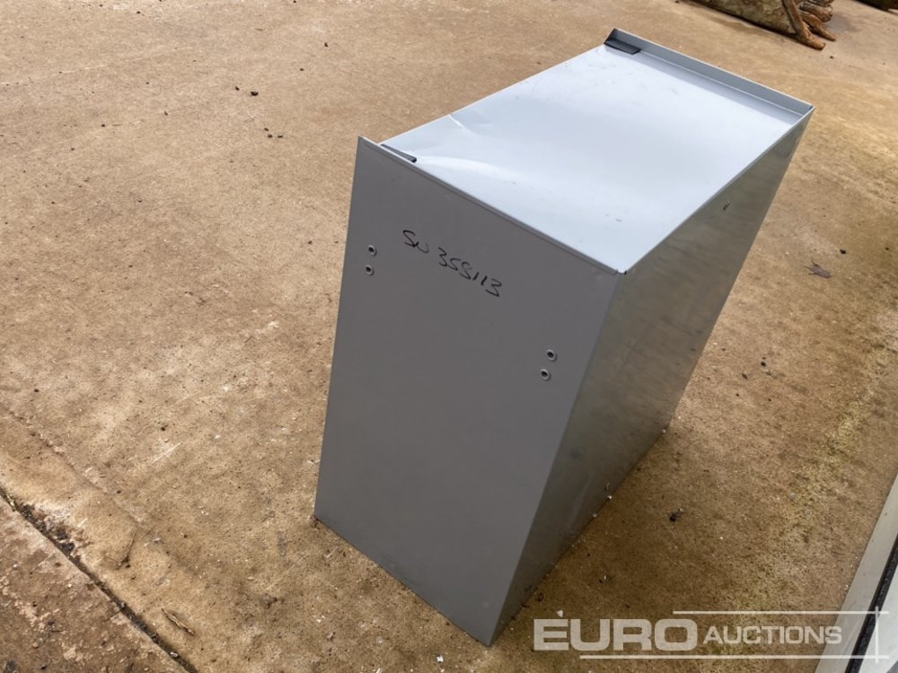 Unused 7 Drawer Tool Box & Tools (Damaged) - Workshop equipment: picture 3 Unused 7 Drawer Tool Box & Tools (Damaged) - Workshop equipment: picture 3