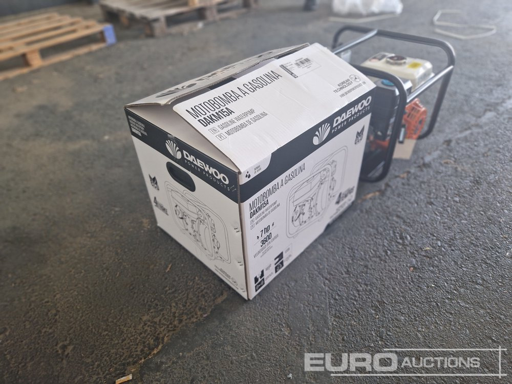 Unused Daewoo DAKM15A - Water pump: picture 3 Unused Daewoo DAKM15A - Water pump: picture 3