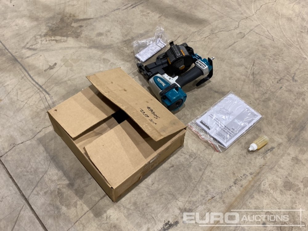 Unused Makita AN454 Pneumatic Nailer (Body Only) - Construction equipment: picture 2 Unused Makita AN454 Pneumatic Nailer (Body Only) - Construction equipment: picture 2