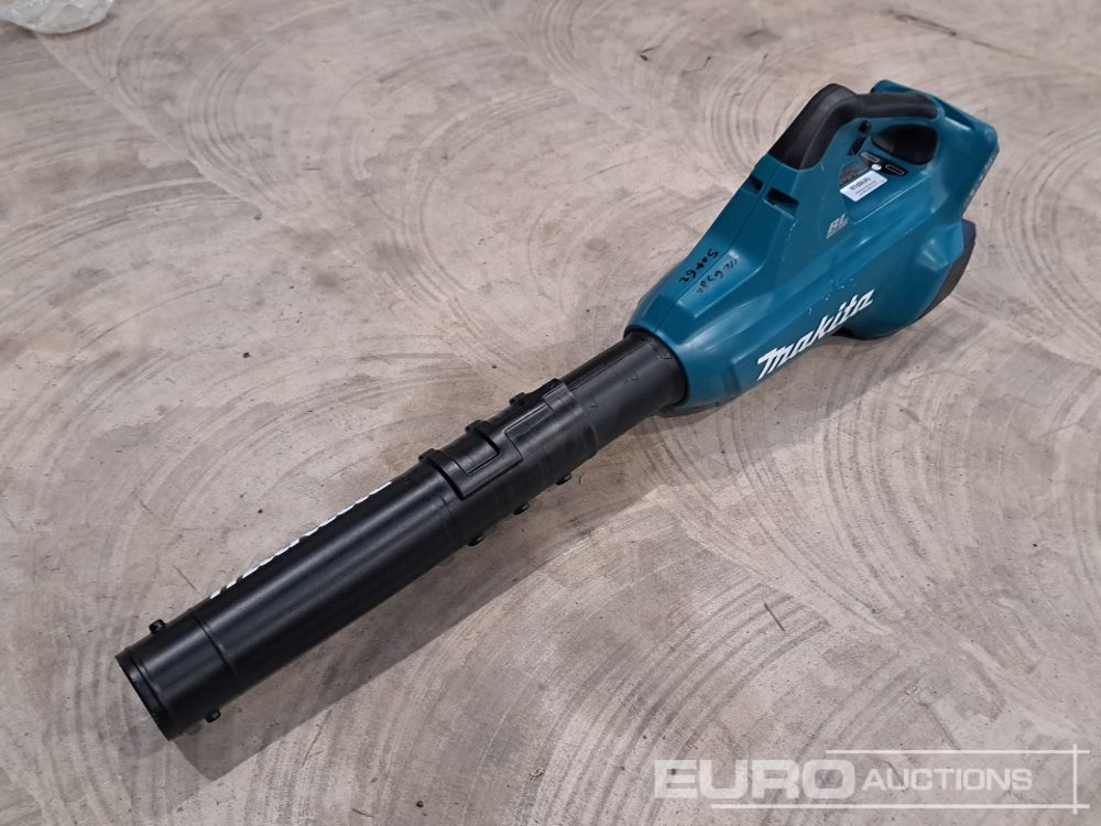Unused Makita XBU02 36v (18x2) Cordless Blower (Body Only) - Construction equipment: picture 1 Unused Makita XBU02 36v (18x2) Cordless Blower (Body Only) - Construction equipment: picture 1