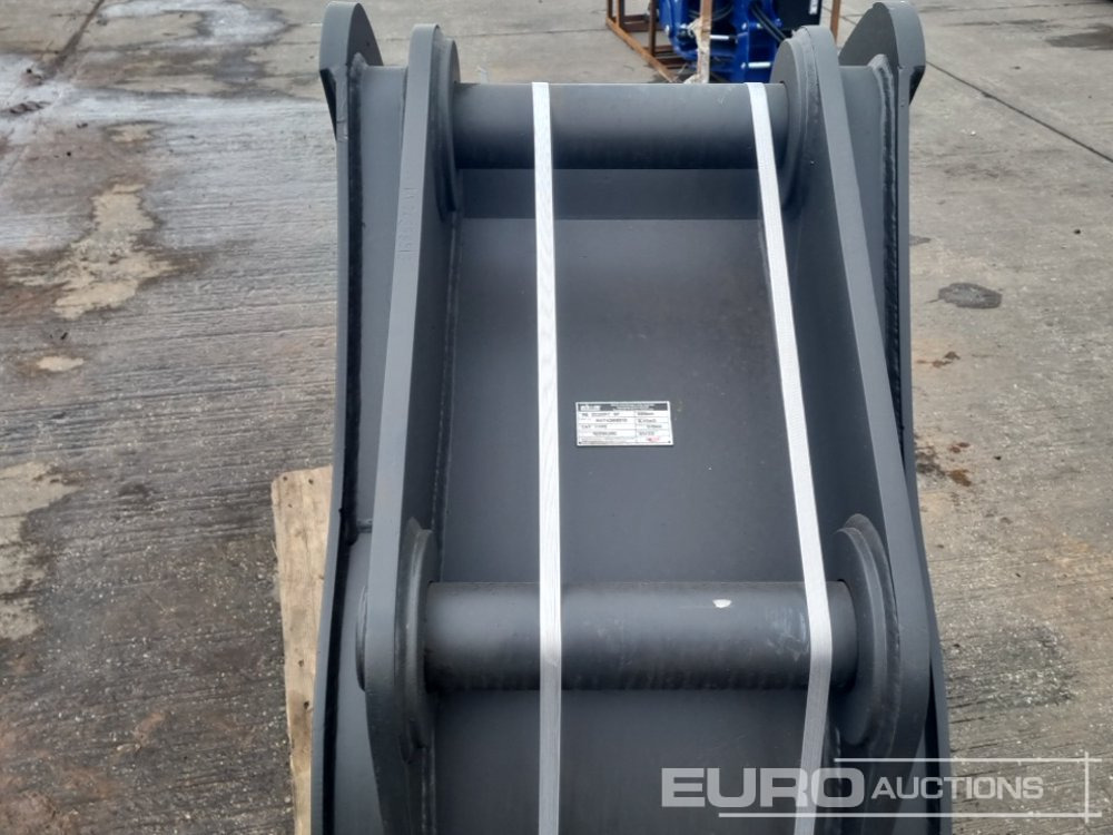 New Bucket Unused Miller 24 Scoop Bucket 80mm Pin to suit 20 Ton Excavator: picture 12