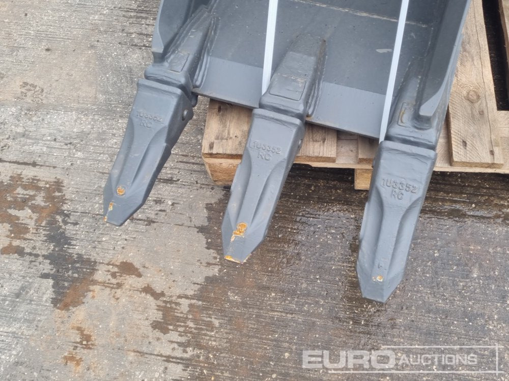 New Bucket Unused Miller 24 Scoop Bucket 80mm Pin to suit 20 Ton Excavator: picture 11