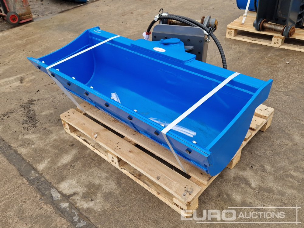 Unused Urohammer JDE02 61" Hydraulic Tilting Bucket 65mm Pin to suit 13 Ton Excavator - Bucket: picture 1 Unused Urohammer JDE02 61" Hydraulic Tilting Bucket 65mm Pin to suit 13 Ton Excavator - Bucket: picture 1